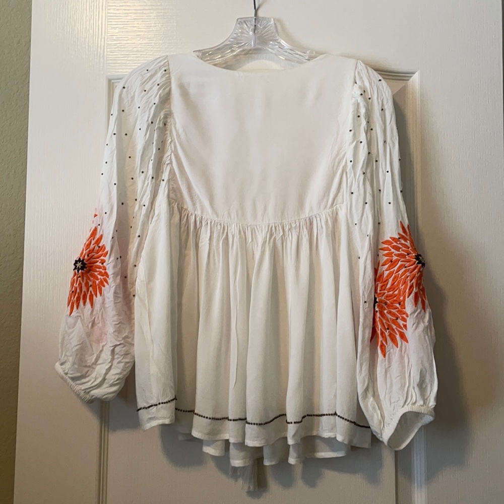 Embroidered boho top - Picture 7 of 7